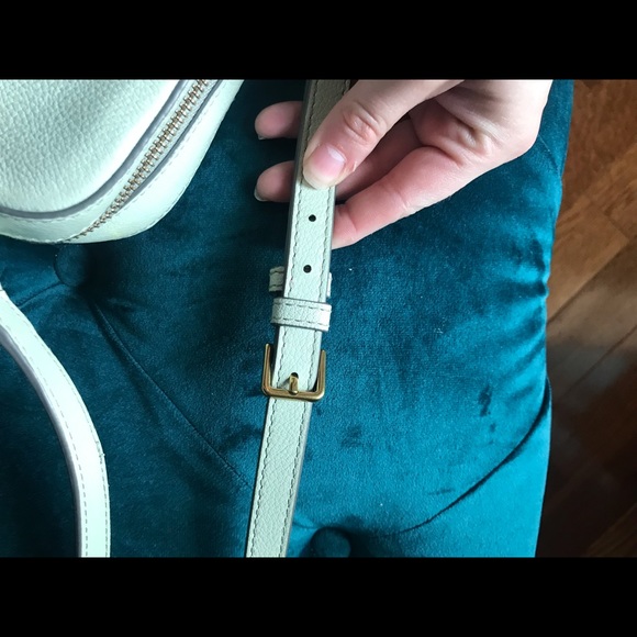 Mint green fossil purse - Picture 4 of 8